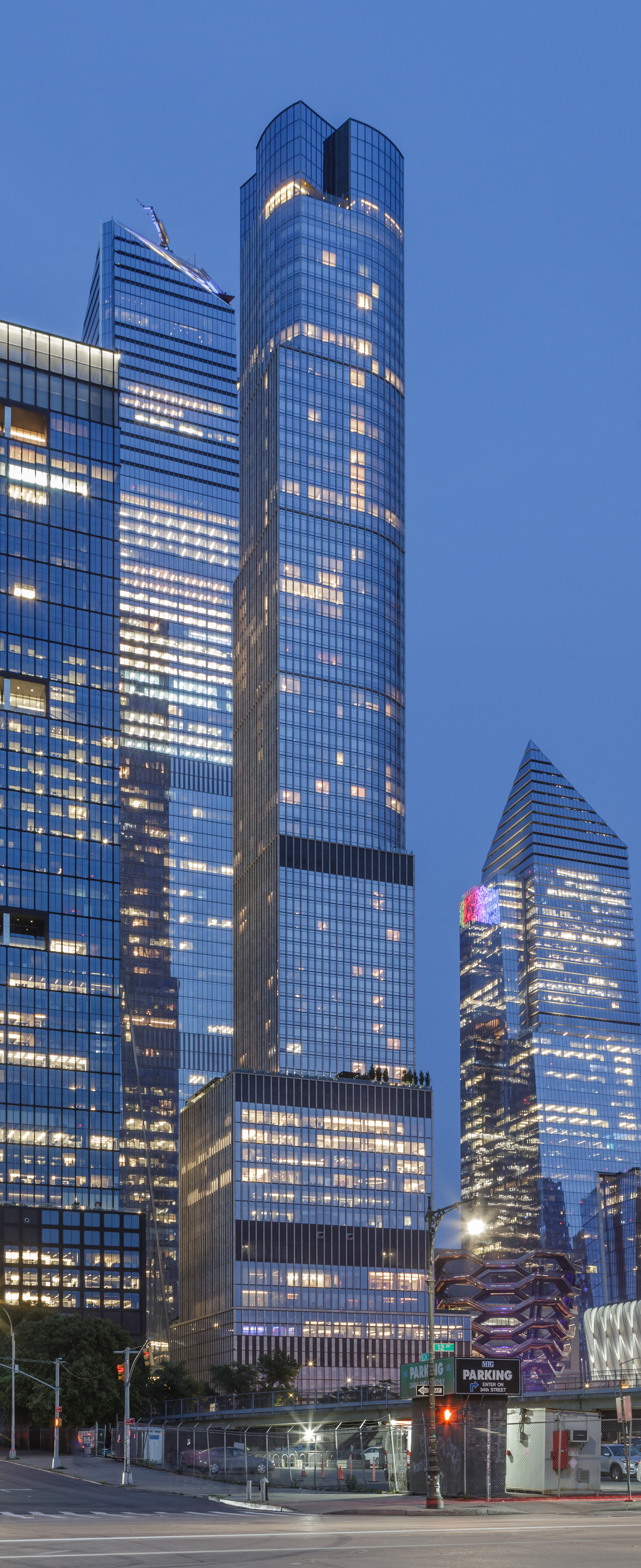35 Hudson Yards, New York City - View from 12th Avenue. © Mathias Beinling